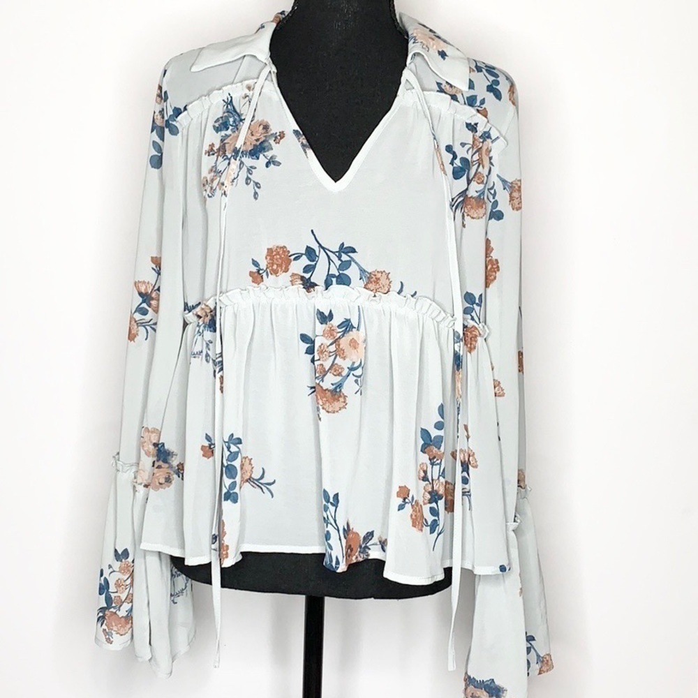 JUNE & HUDSON bell sleeve floral top blouse Anthropologie